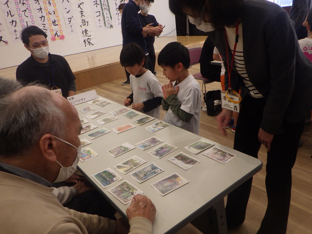 銀山カルタの様子 (4)