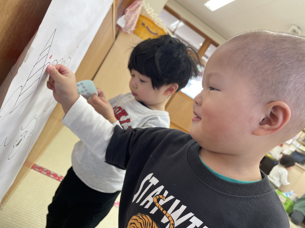 シールでボンボン♪ (7)