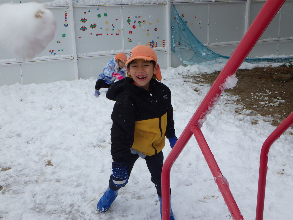 雪遊び４