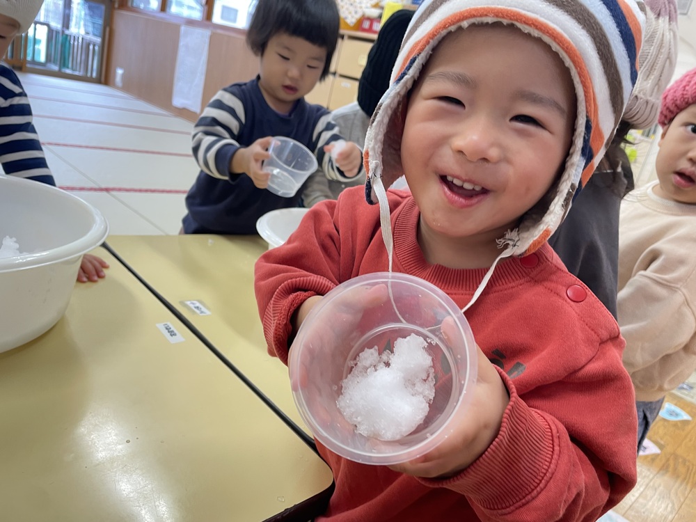 雪遊び (1)