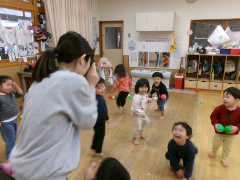 ボールを投げる