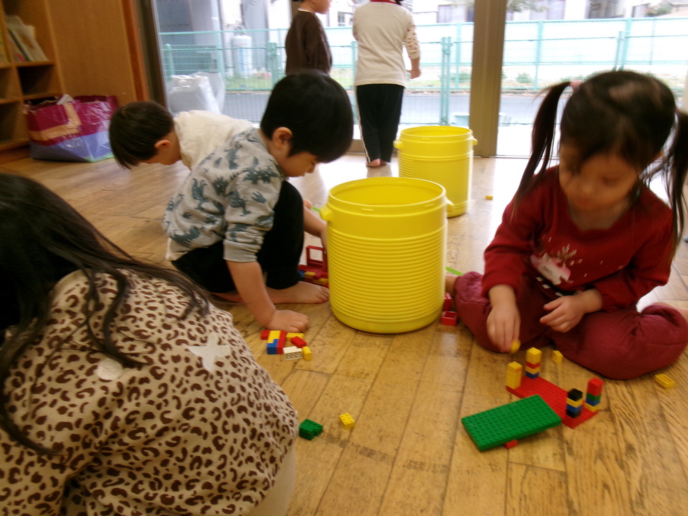 室内遊びの様子