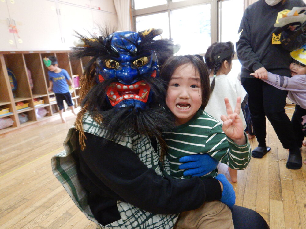 鬼退治をする子ども (7)