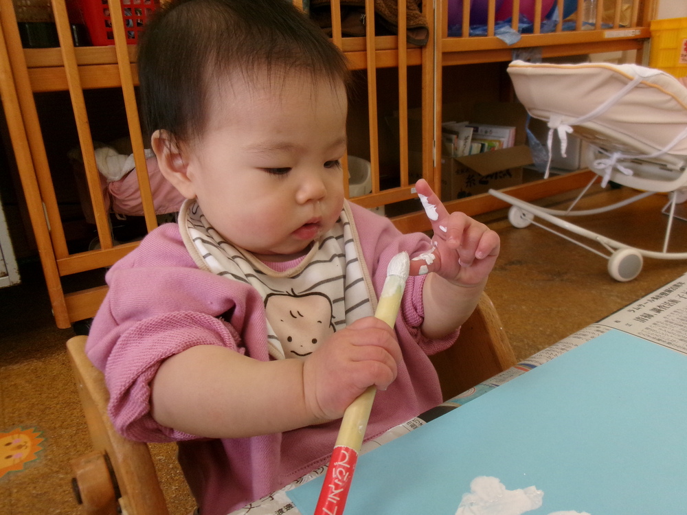 絵の具遊びの様子 (3)