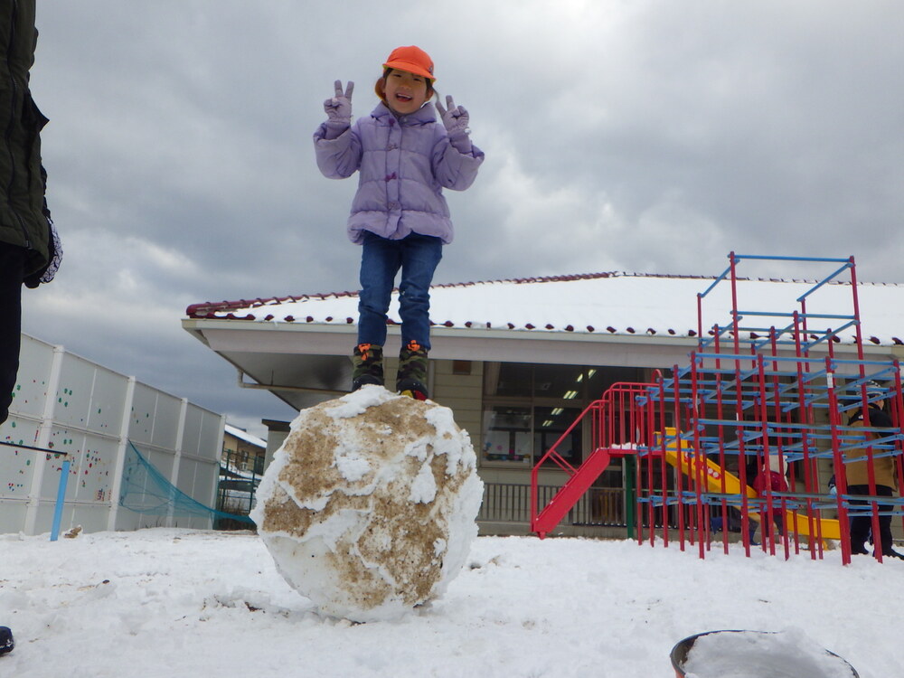 雪遊びの様子 (6)