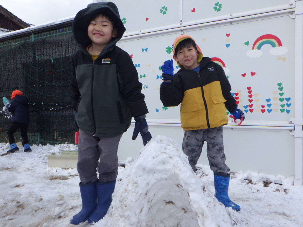 雪遊びの様子 (7)