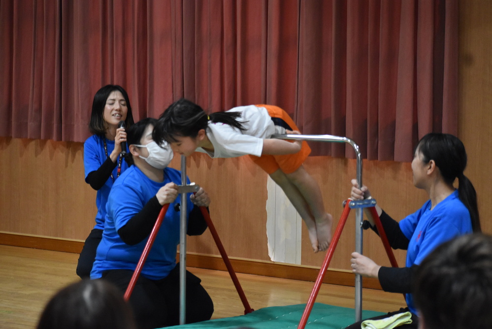 お楽しみ会の練習 (9)