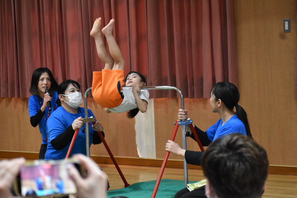 お楽しみ会の練習 (10)