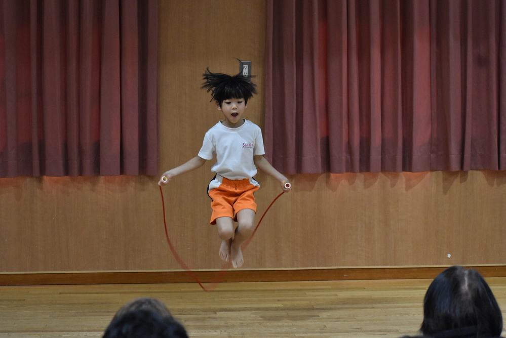 お楽しみ会の練習 (16)