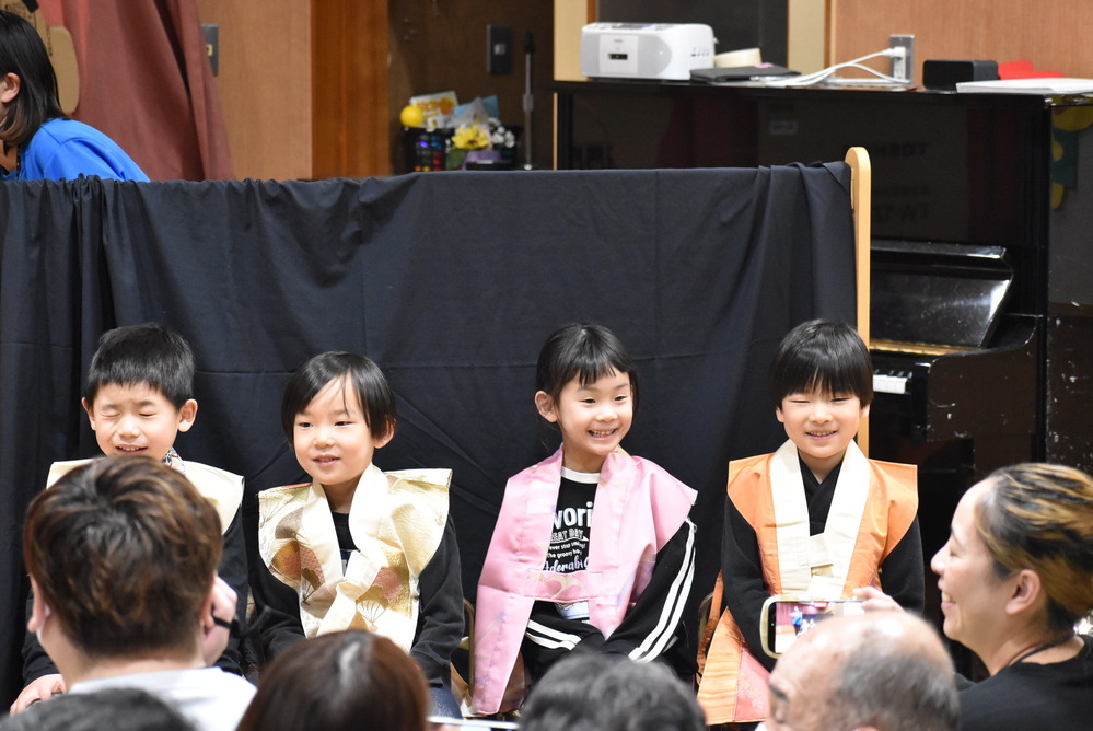 お楽しみ会の練習 (17)