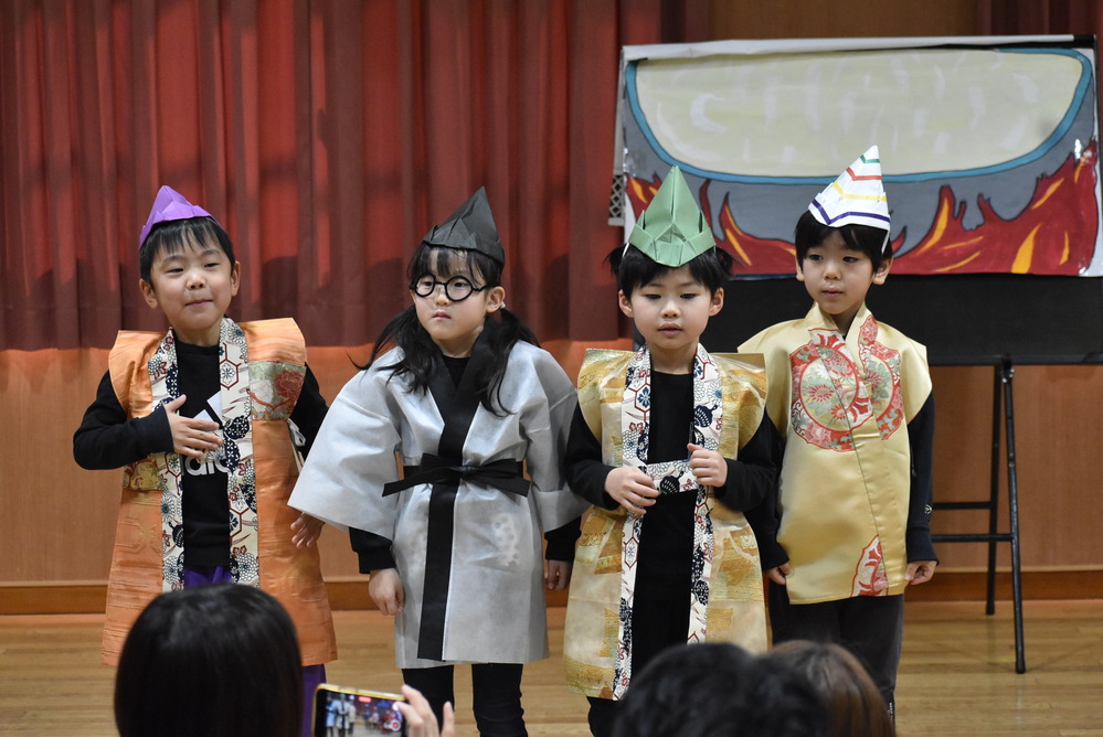 お楽しみ会の練習 (25)