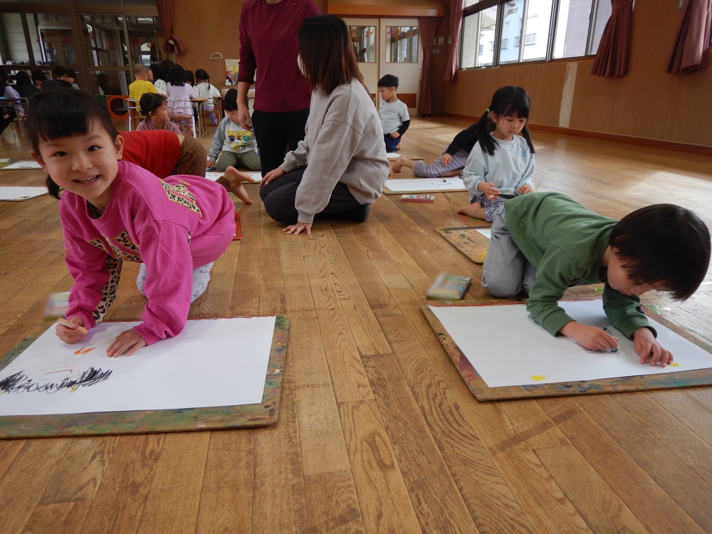 絵を描いている様子６