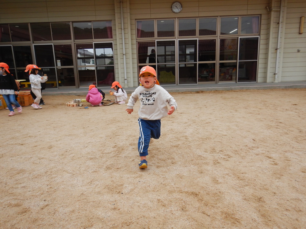 鬼ごっこの様子