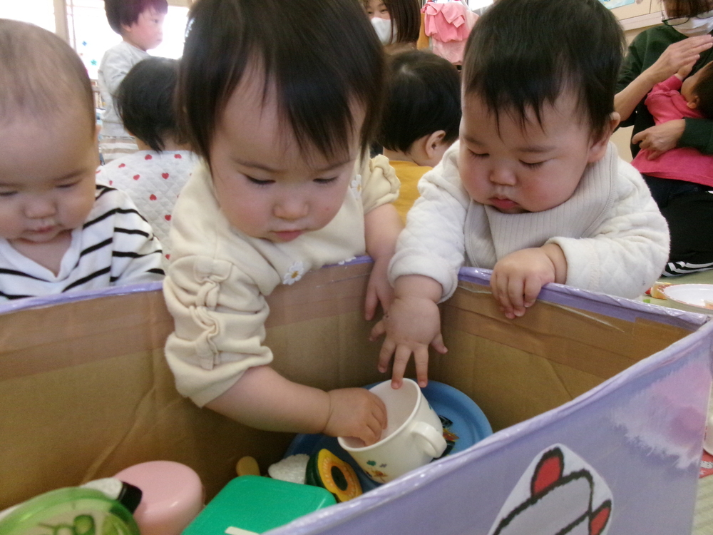 ままごとをしている