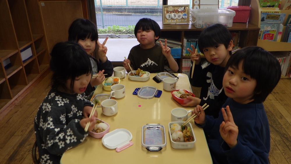 お弁当ごっこ４