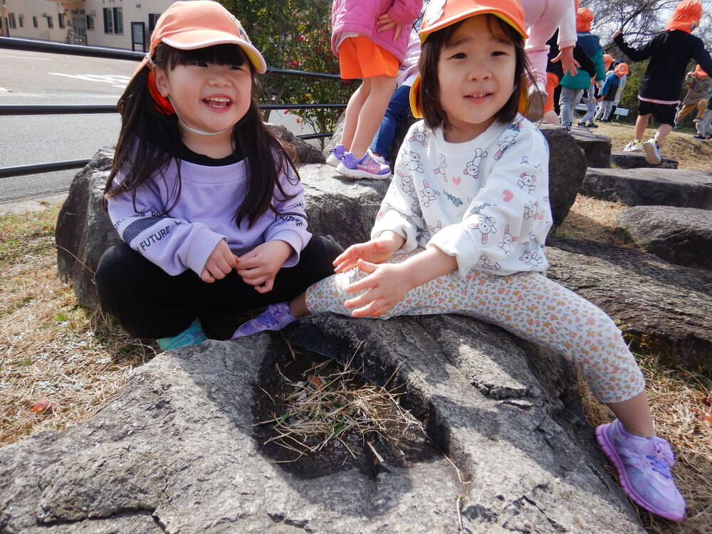 駅北公園で遊ぶ子ども (2)