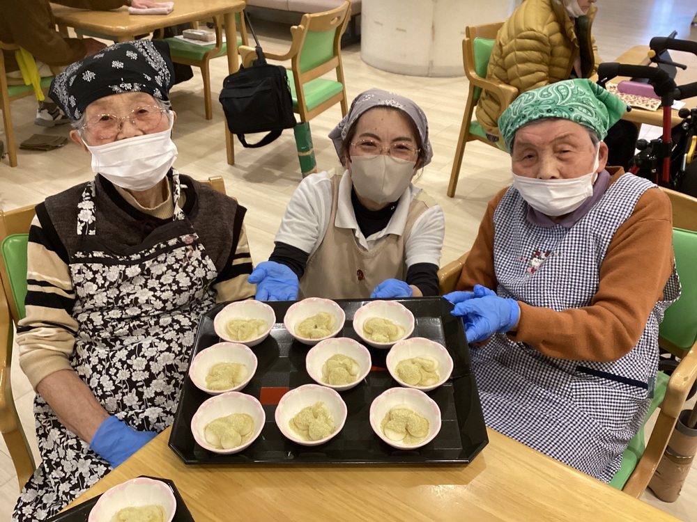 おやつの団子完成！