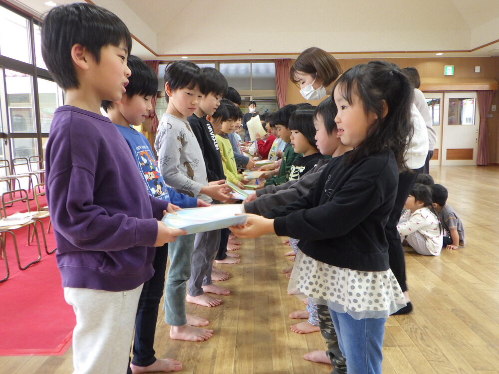 ばす組、ひこうき組からのプレゼント