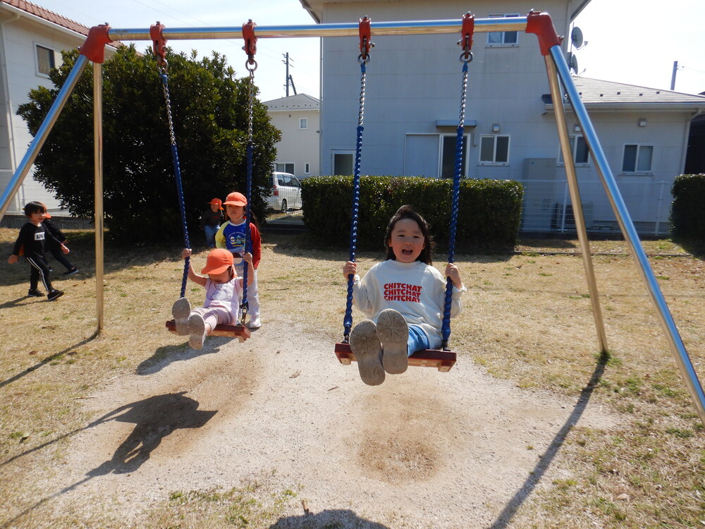 長久児童公園で遊ぶ子ども (5)