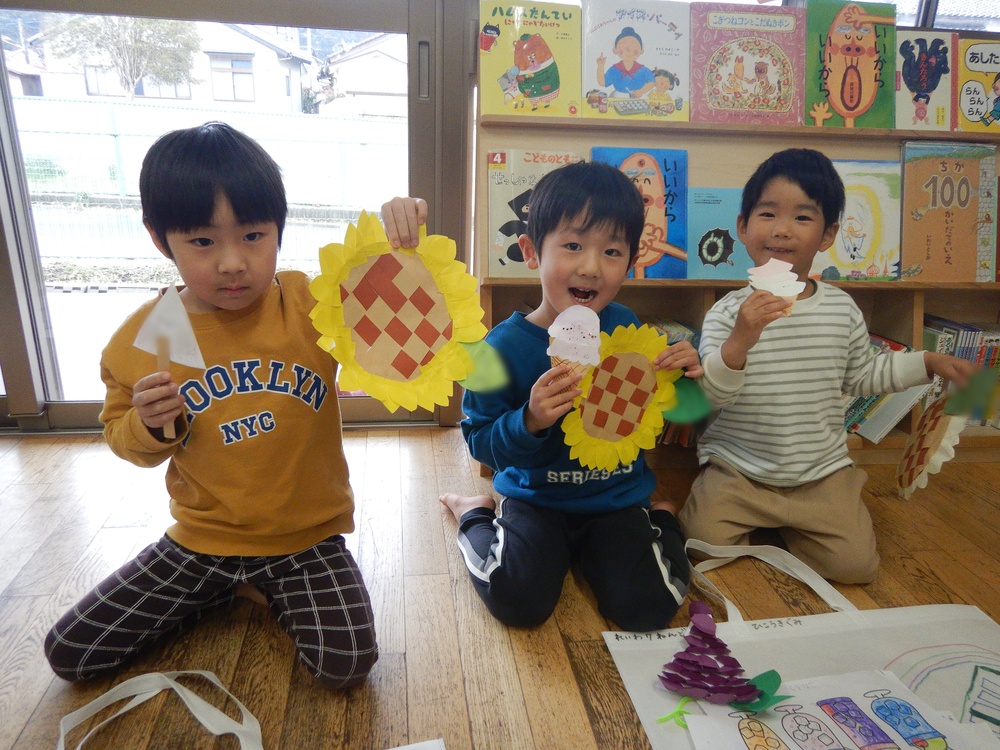 制作を見る様子２