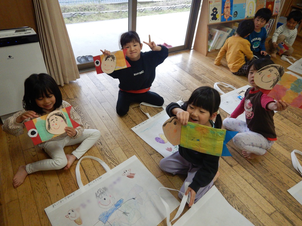 制作を見る様子３