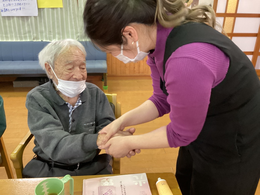 ハンドマッサージ