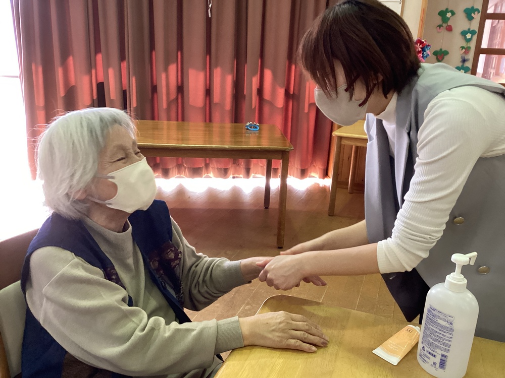 ハンドマッサージ