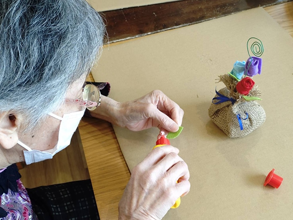 Tさん花取り付け