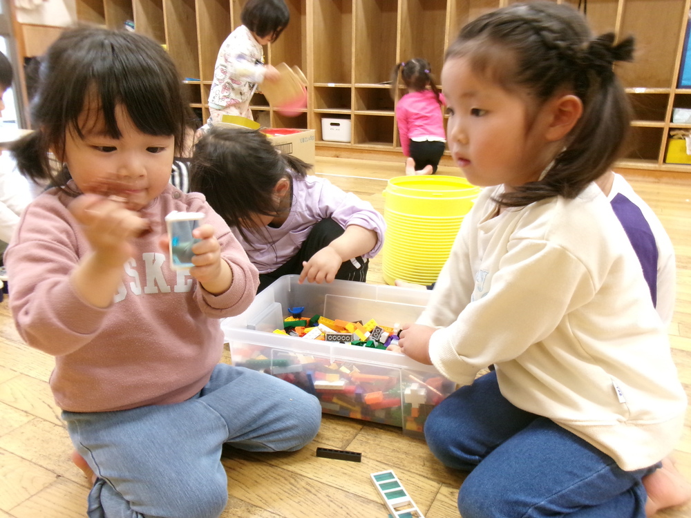 室内遊びの様子