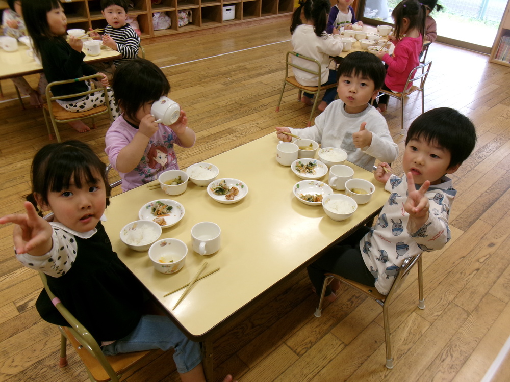 給食の様子