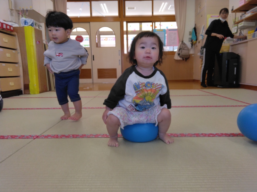 ボール遊びの様子 (1)