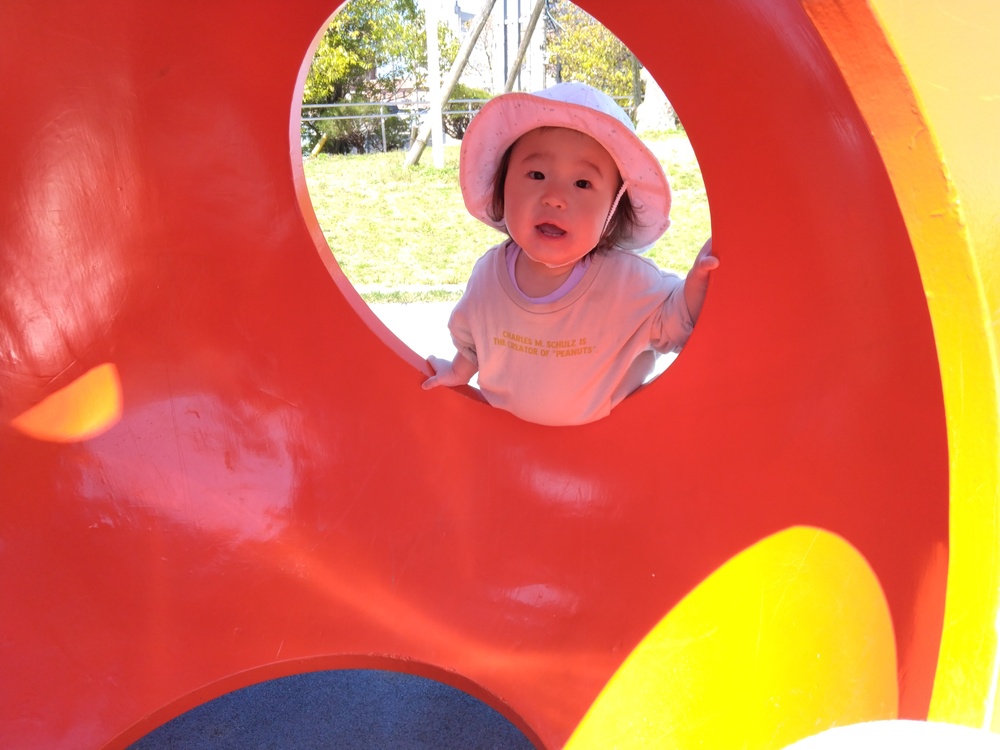 あすてらす公園で遊び子ども (1)