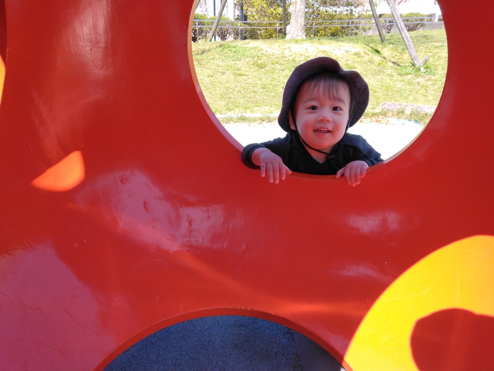 あすてらす公園で遊び子ども (3)