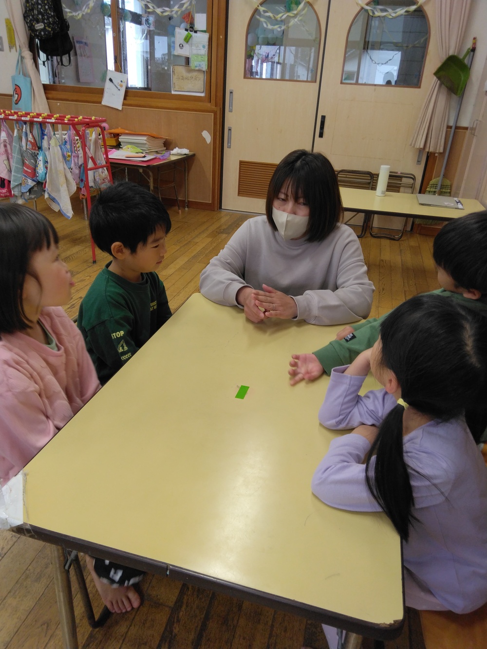 話し合いをしている様子