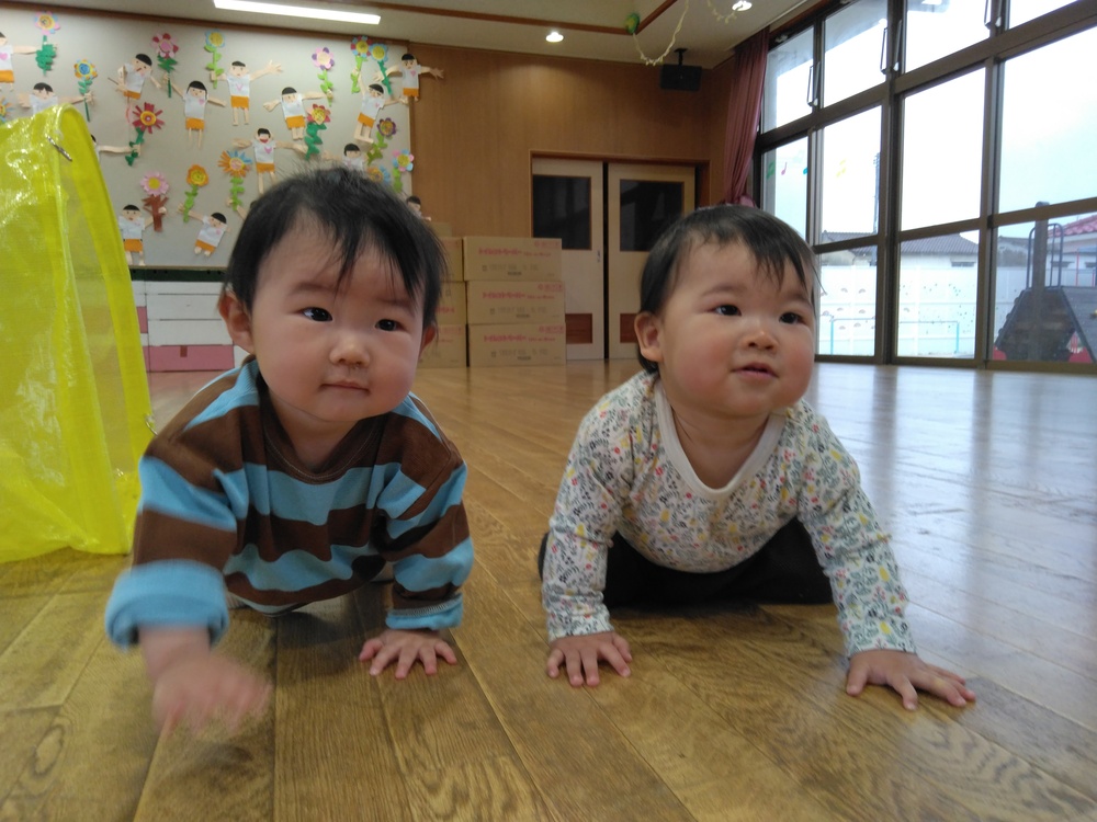 遊戯室で遊ぶ様子（3）