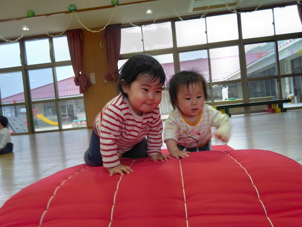 遊戯室で遊ぶ様子（5）