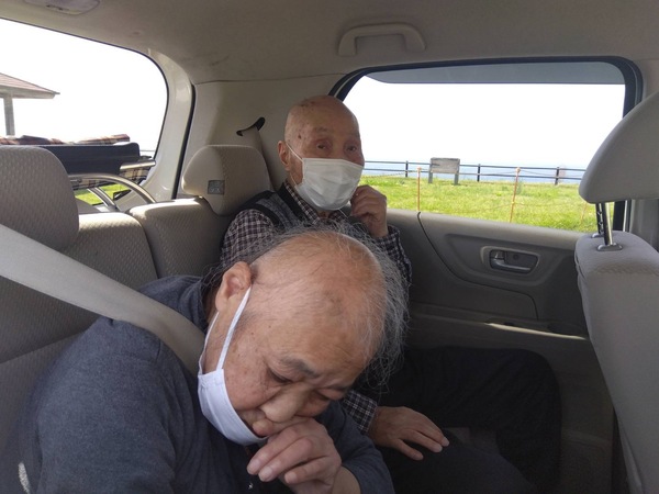 ドライブ中です