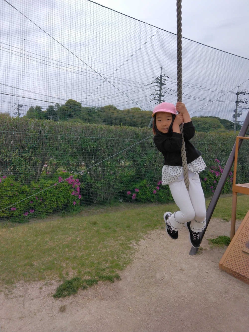 ターザンロープをしている様子１