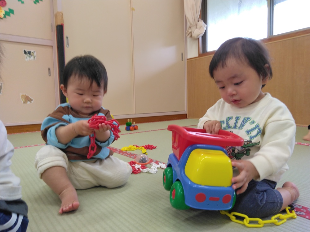 好きな遊びを楽しむ様子 (5)