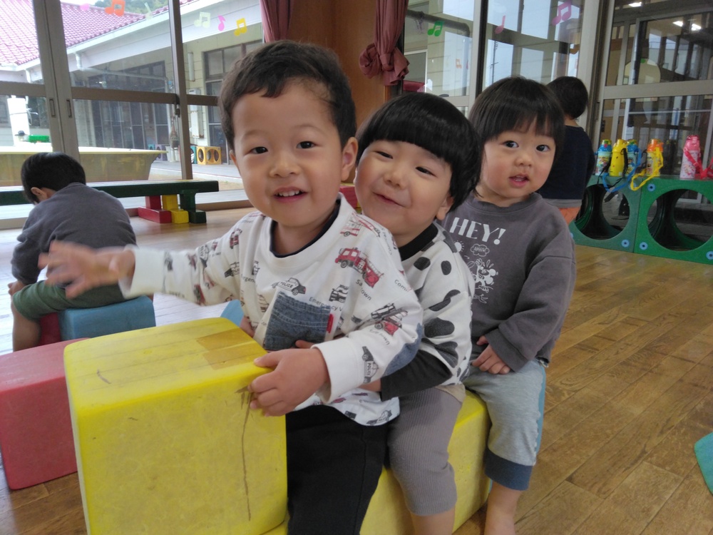 遊んでいる
