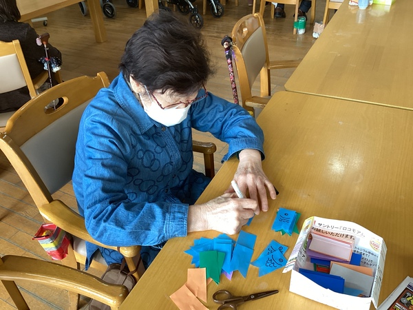 鯉のぼり作成中