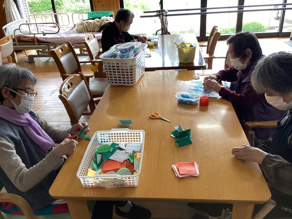 手芸しています