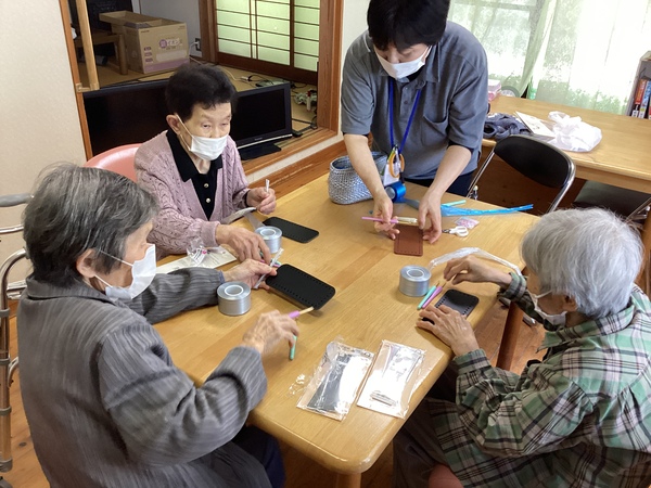 手芸活動始めました