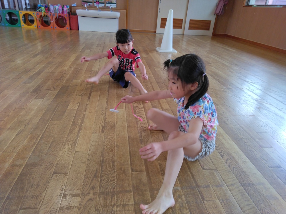 尻尾取りをしている様子2