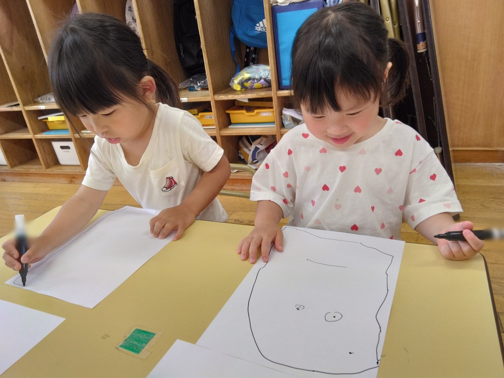 絵を描く