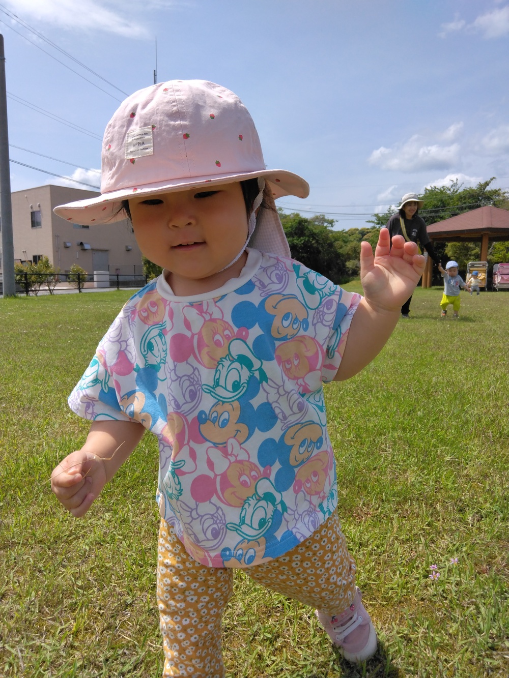駅北公園で遊ぶ子ども (2)