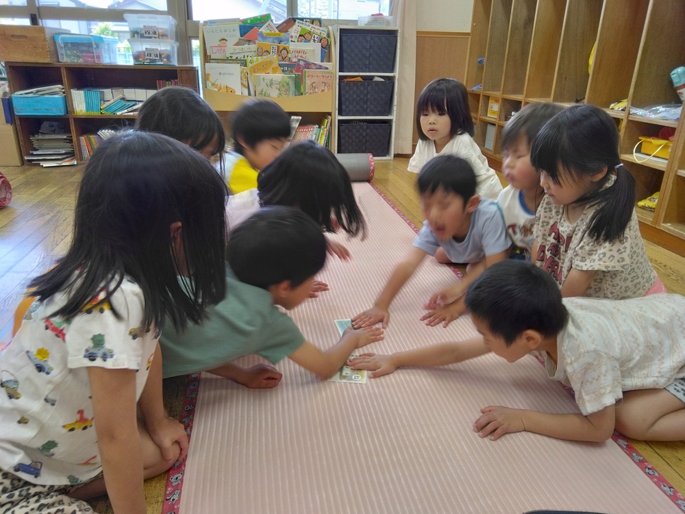 カルタの様子4