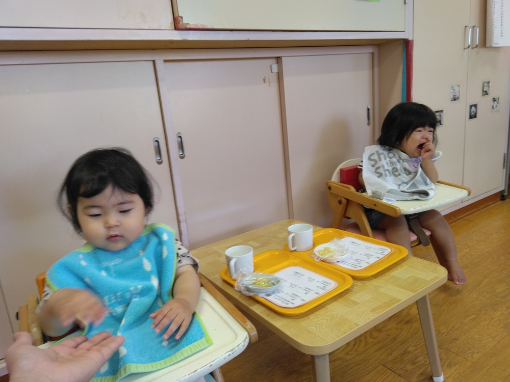 部屋での様子 (2)