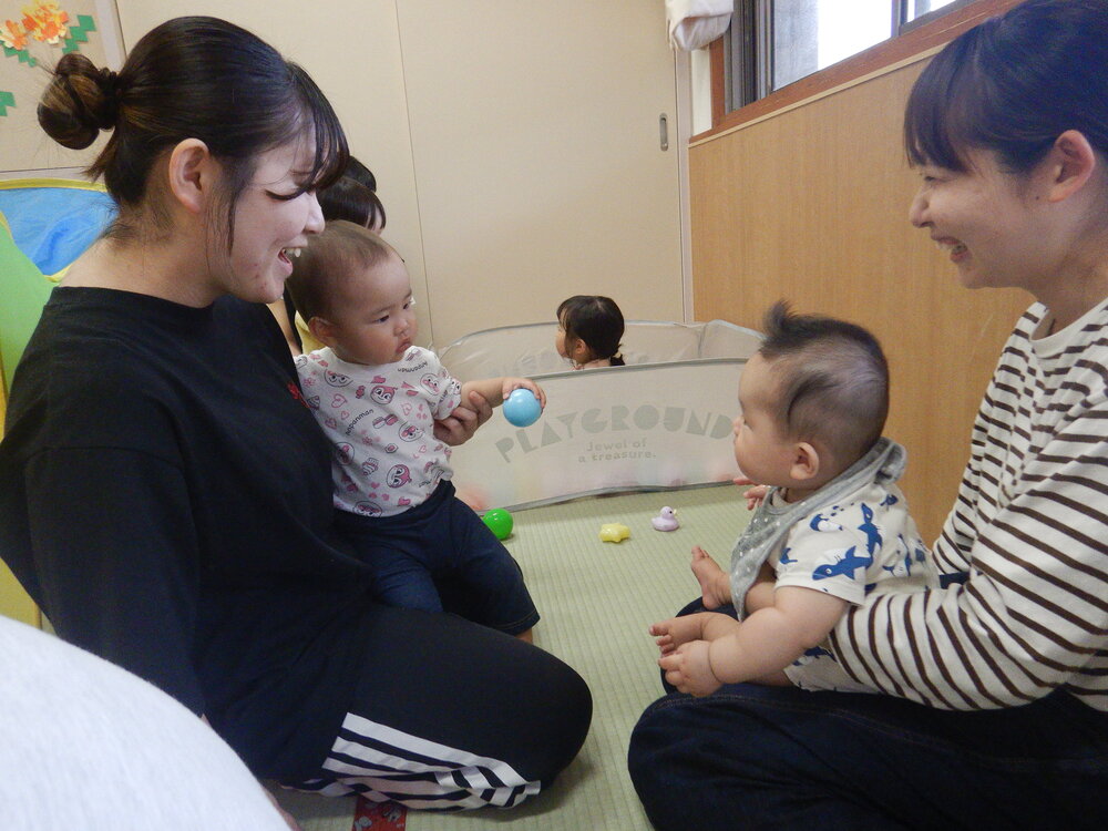 遊んでいる様子