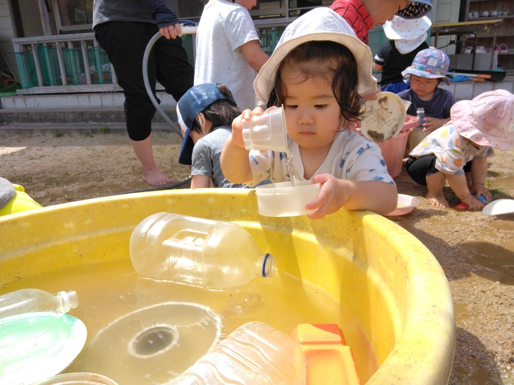 どろんこ遊びの様子 (5)